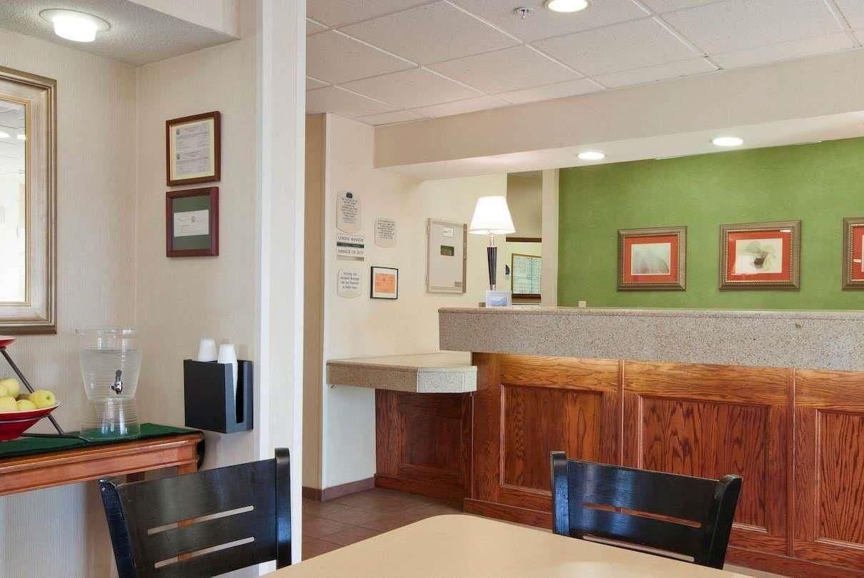 Comfort Inn & Suites Liverpool - Syracuse Экстерьер фото