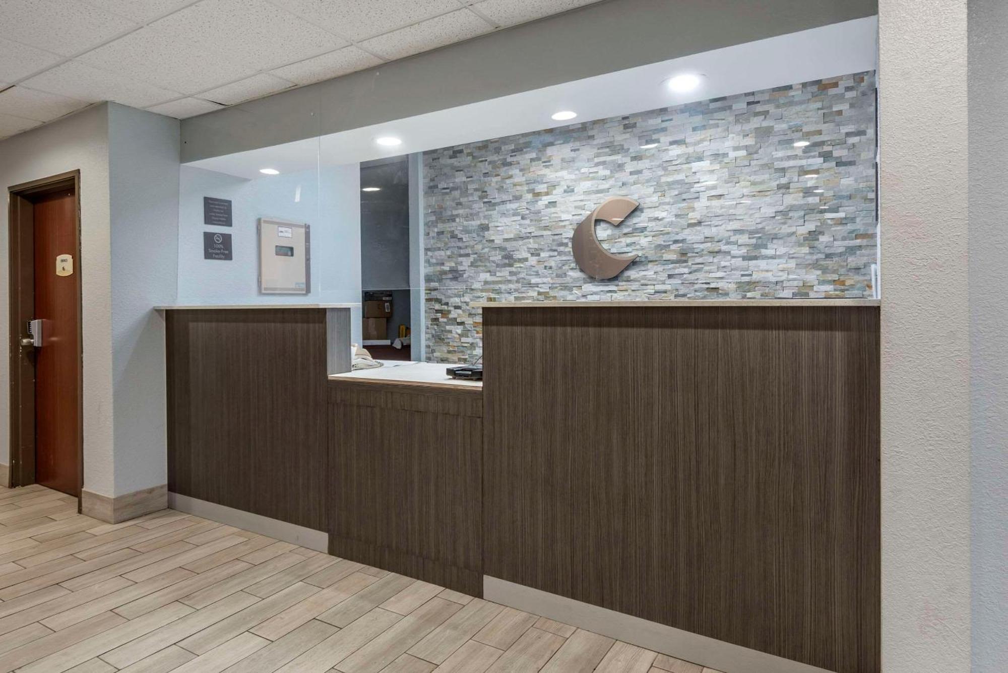 Comfort Inn & Suites Liverpool - Syracuse Экстерьер фото